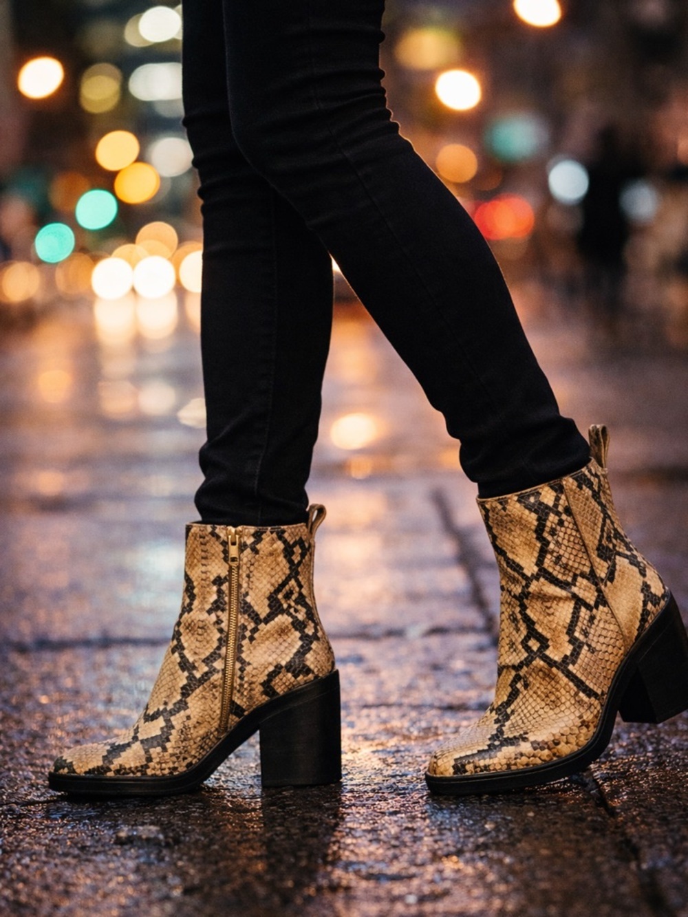 Tory Burch ROCCIO Snake Print Leather Western Ankle Heel Boots 7.5 NEW $595 - Picture 2 of 12